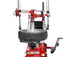 Coats MAXX 90 Leverless tire changer image.